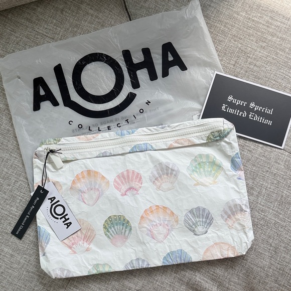 Aloha Collection Ocean Paper Shells 3 Pouch Set - Picture 2 of 6